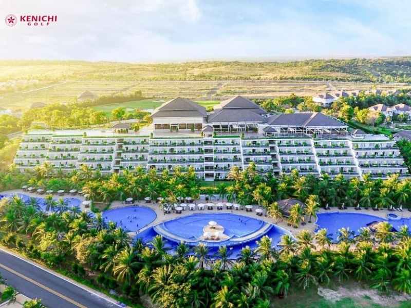 Đến Bình Thuận du khách sẽ trải nghiệm những khu nghỉ dưỡng sang trọng với đầy đủ các dịch vụ