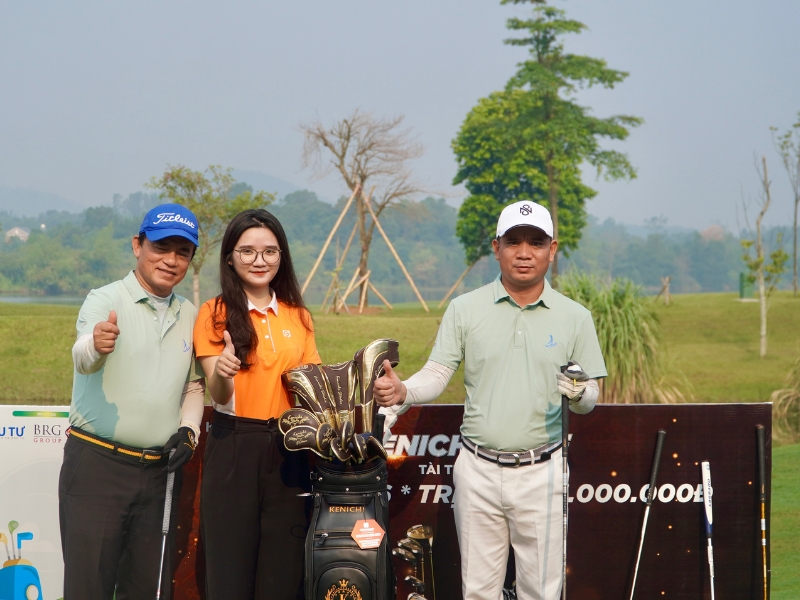 Kenichi Golf Đồng Hành Tài Trợ HIO 325 Triệu Tại Giải Golf Swing For The Kids Lần Thứ 17